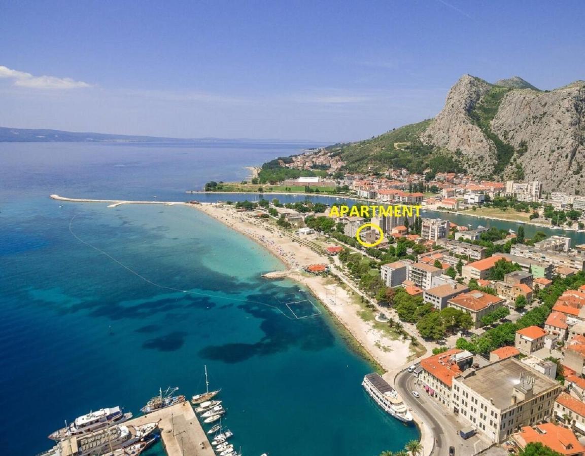 Ap Punta Next To Sandy Beach, Apartment With Garden Омиш Экстерьер фото